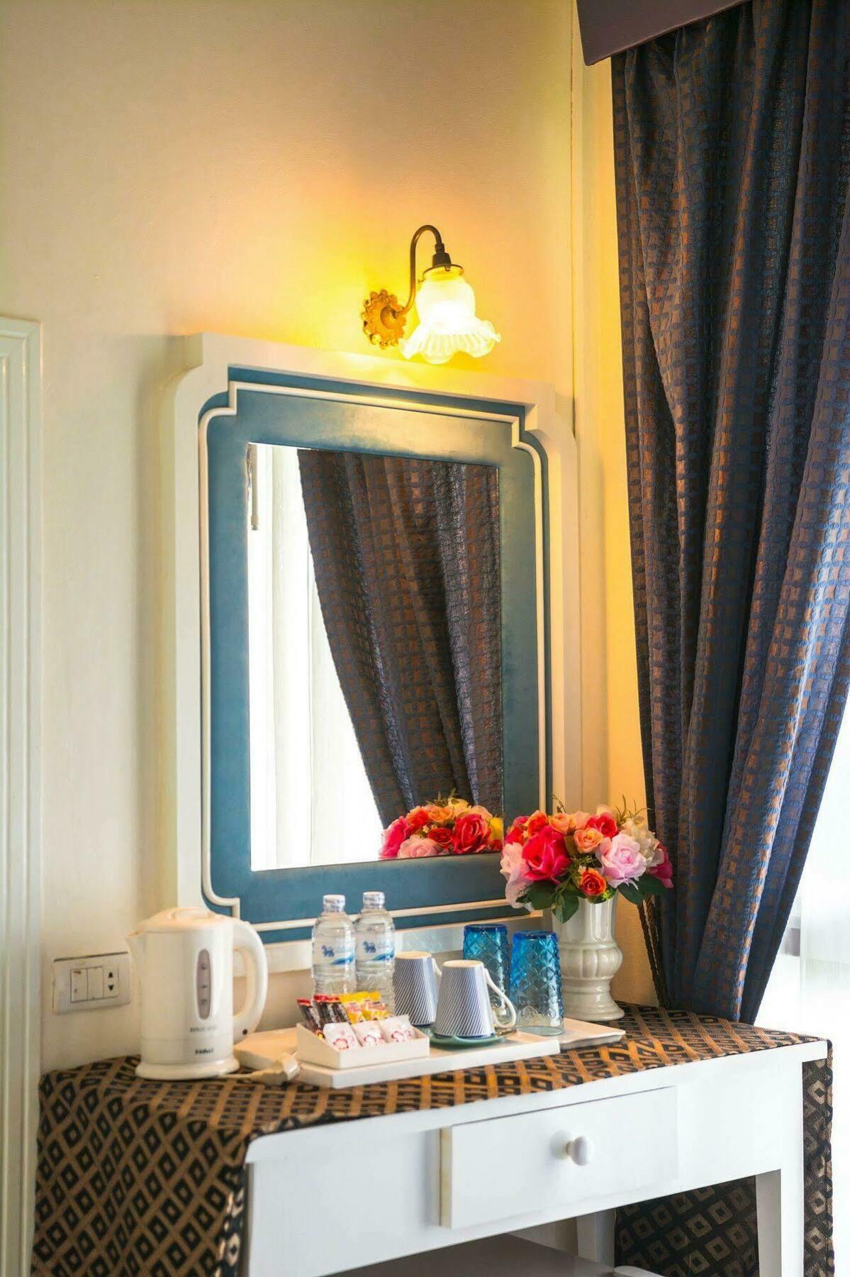 Rasa Boutique Hotel Чианг Рай Екстериор снимка